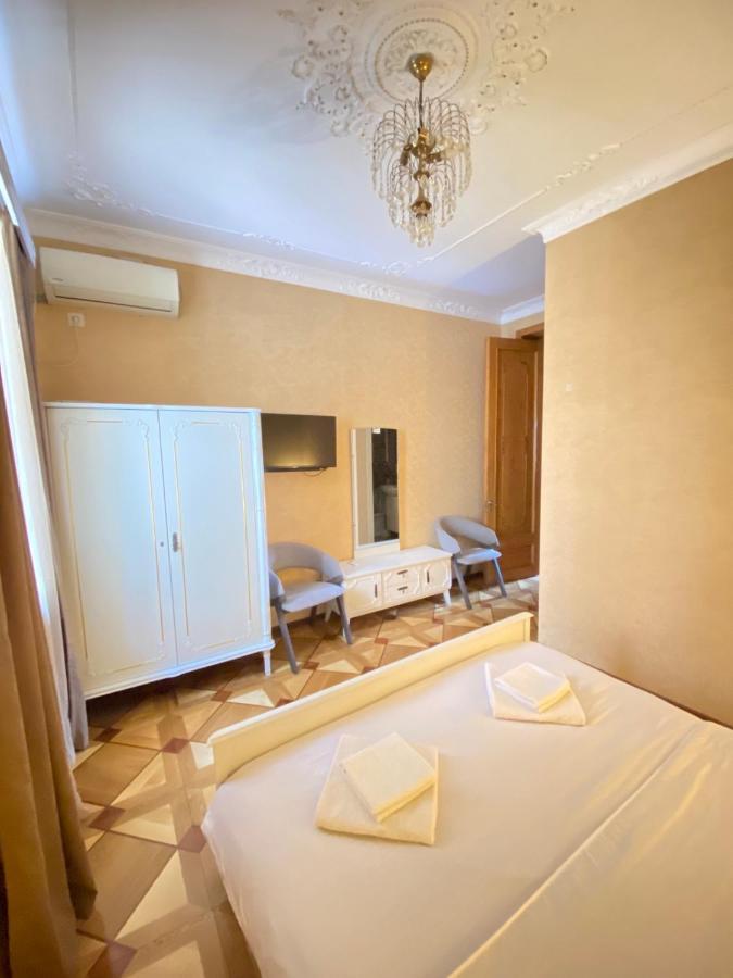 K&N Guesthouse Тбилиси Экстерьер фото