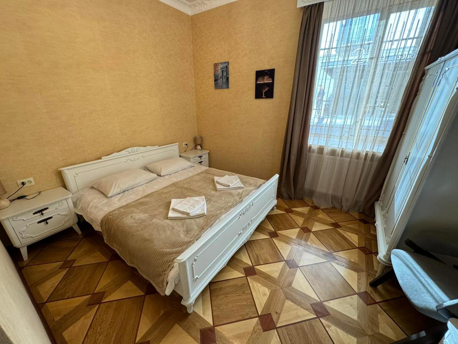 K&N Guesthouse Тбилиси Экстерьер фото
